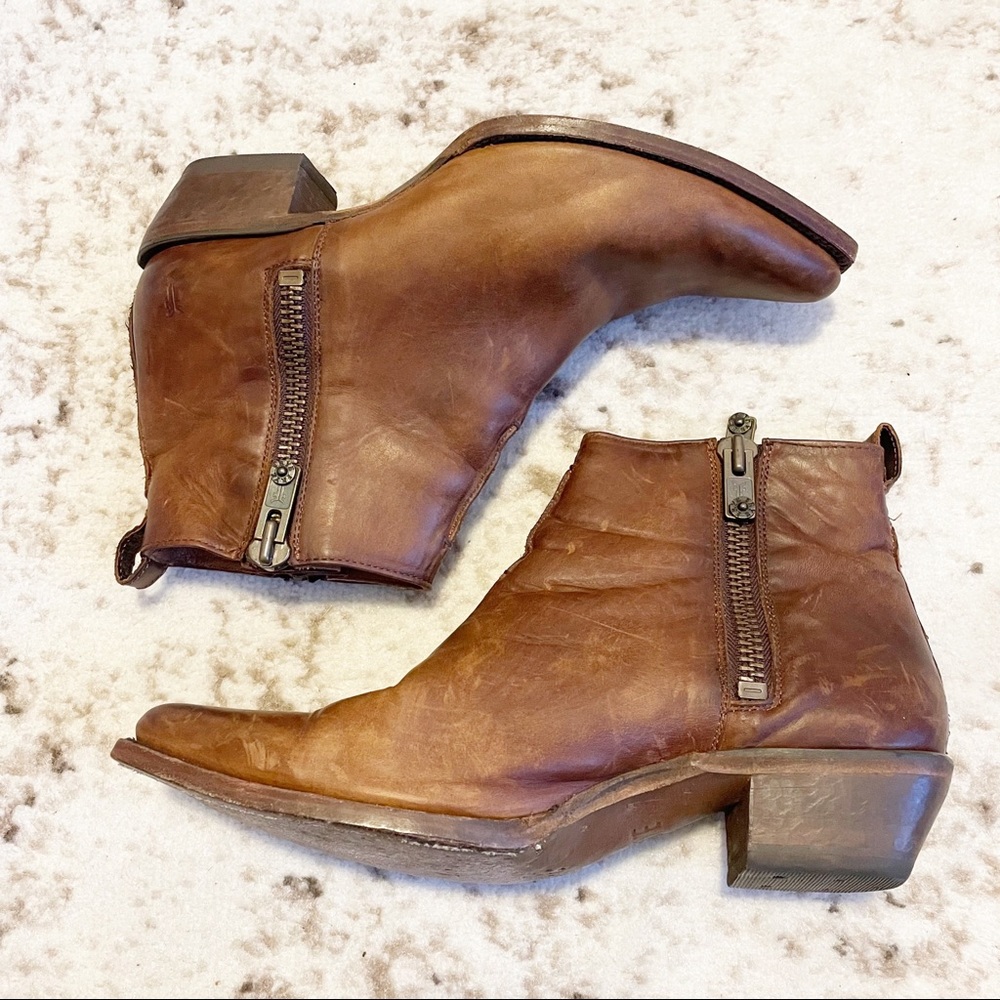 Frye Sacha Moto Shortie Leather Pointed Square Toe Side Zip Ankle Boots Sz 11